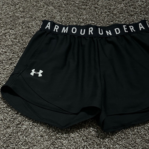 Under Armour Black Athletic Shorts size small - Picture 3 of 5
